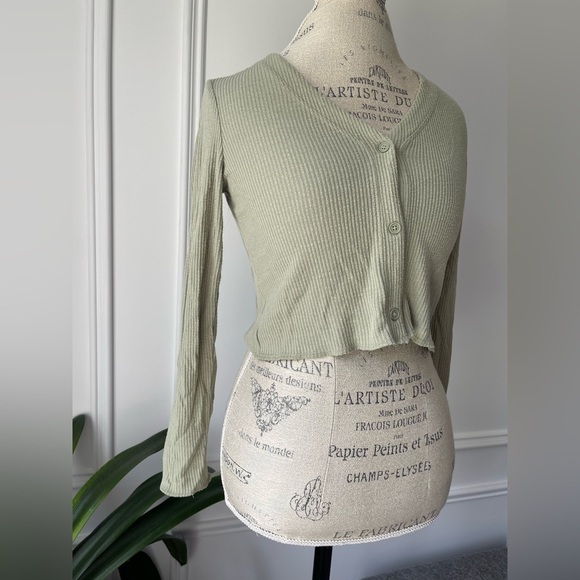 Oak + Fort V neck bottom down green cardigan - Picture 2 of 6